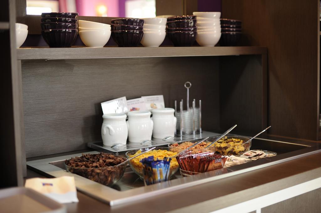 Comfort Hotel Orleans Olivet Olivet  Dış mekan fotoğraf